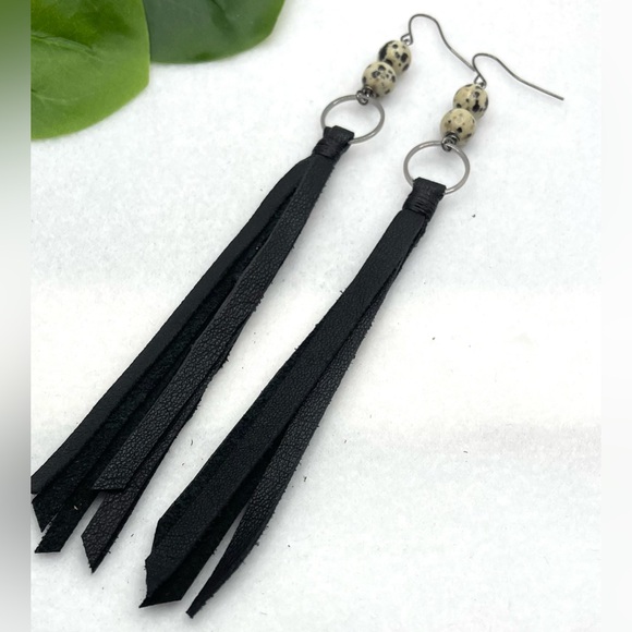 Bohemian Natural Dalmatian  Beaded earrings & leather Fringe long Earrings - Picture 2 of 4